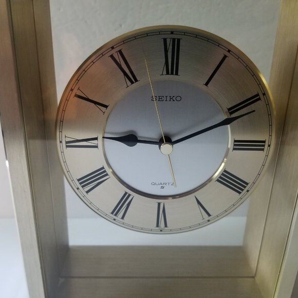 Vintage Seiko Quartz Mantle Clock - Picture 2 of 6
